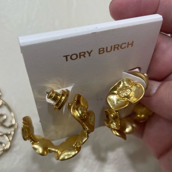 Tory burch earrings - Picture 2 of 5